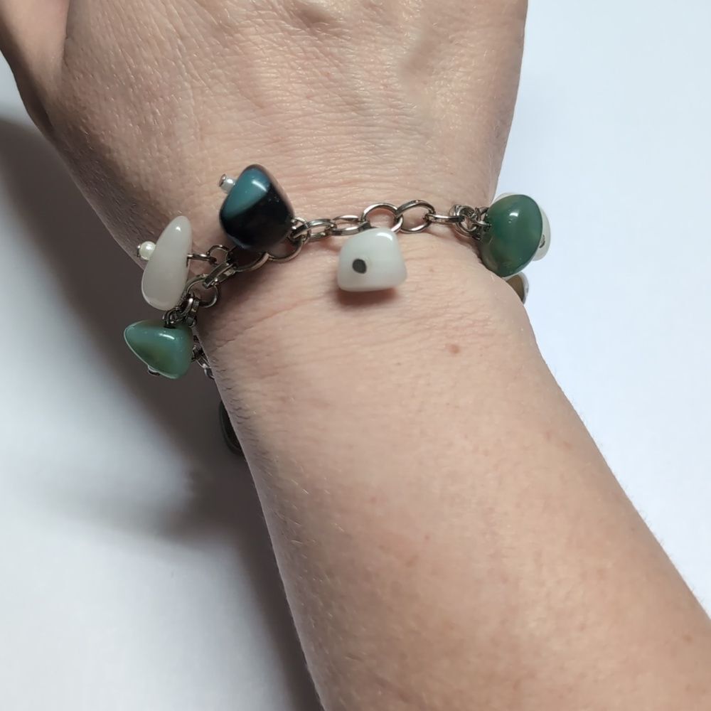 288 Silver Chain Green and White Natural Stones Tennis Bracelet